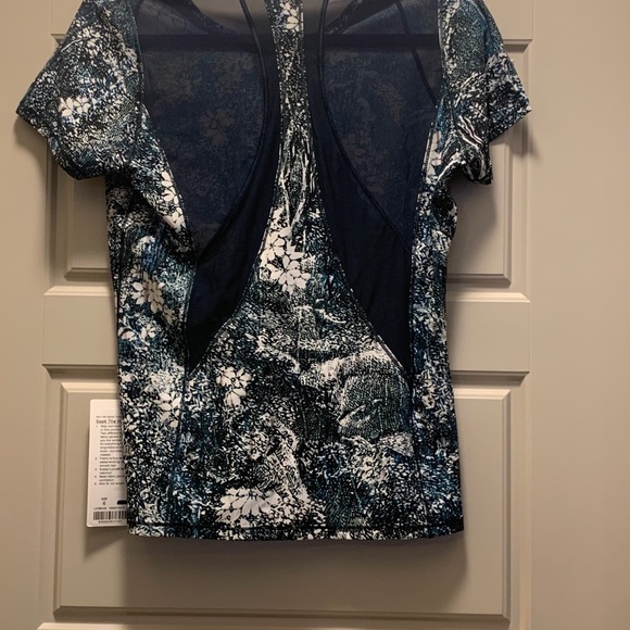 Lululemon Seek the Heat SS Top - Picture 2 of 3